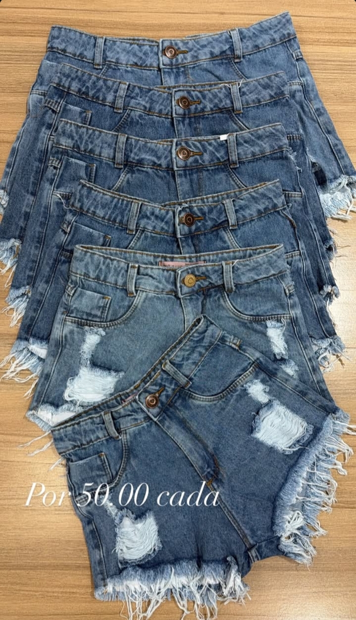 Shorts jeans femininos em várias lavagens